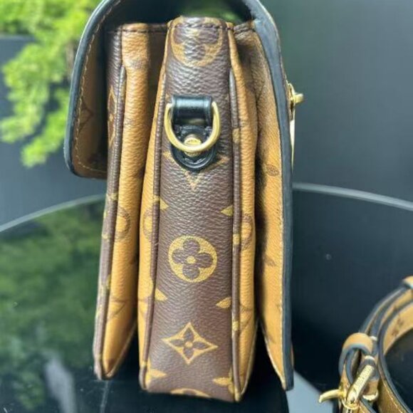 Louis Vuitton Shoulder Bag - Picture 5 of 6